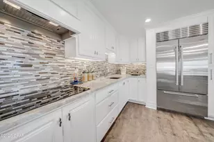 4050 Marriott Dr, Panama City, FL 32408 - Photo 17