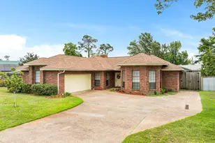 2707 Pembroke Dr, Panama City, FL 32405 - Photo 1