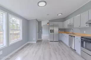 615 Sesame St, Wewahitchka, FL 32465 - Photo 9