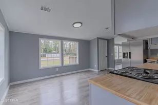 615 Sesame St, Wewahitchka, FL 32465 - Photo 11