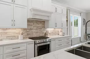 316 E Lakeshore Dr, Panama City Beach, FL 32413 - Photo 7