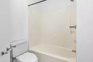 4114 Holiday Dr, Panama City, FL 32408 - Photo 13