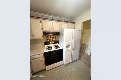 5853 Catalina Lane, Greenwood, FL 32443 - Photo 9