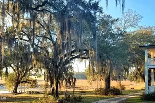 4686 Dunaway Rd, Bascom, FL 32423 - Photo 7