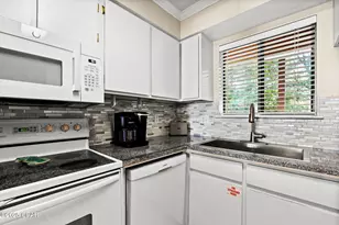 17620 Front Beach Rd, Panama City Beach, FL 32413 - Photo 9