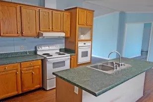 6905 Bateau Pond Ln, Grand Ridge, FL 32442 - Photo 5