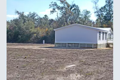 6905 Bateau Pond Lane, Grand Ridge, FL 32442 - Photo 17