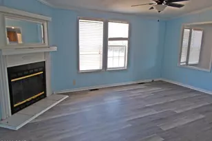 6905 Bateau Pond Ln, Grand Ridge, FL 32442 - Photo 13