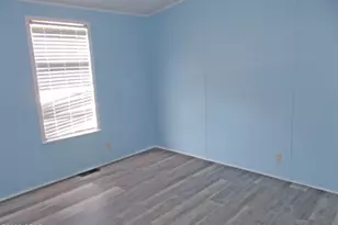 6905 Bateau Pond Ln, Grand Ridge, FL 32442 - Photo 15