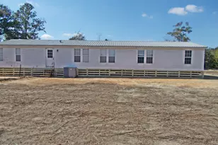 6905 Bateau Pond Ln, Grand Ridge, FL 32442 - Photo 21