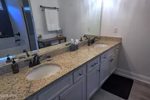 908 N Caryville Rd, Bonifay, FL 32425 - Photo 9