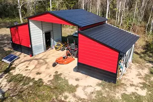 908 N Caryville Rd, Bonifay, FL 32425 - Photo 17