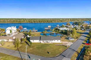 1037 N Bay Dr, Lynn Haven, FL 32444 - Photo 5