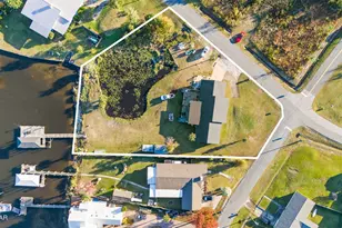 1037 N Bay Dr, Lynn Haven, FL 32444 - Photo 53