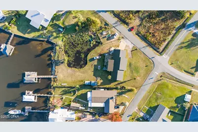 1037 N Bay Drive, Lynn Haven, FL 32444 - Photo 9