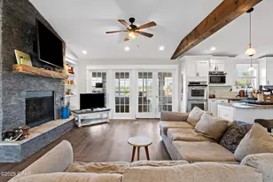 1037 N Bay Dr, Lynn Haven, FL 32444 - Photo 15