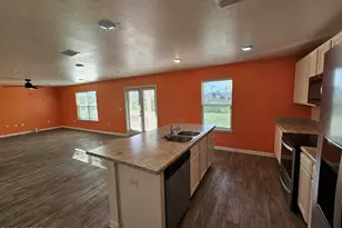 504 Albert Meadow Ln, Panama City, FL 32404 - Photo 7