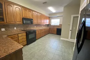 2011 Tupelo Ct, Panama City, FL 32405 - Photo 3