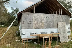 7010 Nobles Rd, Grand Ridge, FL 32442 - Photo 11