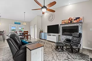 4958 Lake Ridge Dr, Chipley, FL 32428 - Photo 9