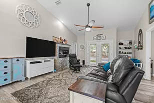 4958 Lake Ridge Dr, Chipley, FL 32428 - Photo 11