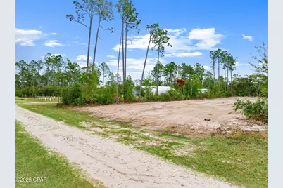 404 Hickory Bluff Circle, Southport, FL 32409 - Photo 13