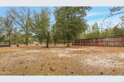 12213 Glenwood Drive, Fountain, FL 32438 - Photo 5