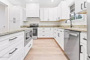 2415 Finch Cir, Chipley, FL 32428 - Photo 11