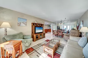 8727 Thomas Dr C17, Panama City Beach, FL 32408 - Photo 3