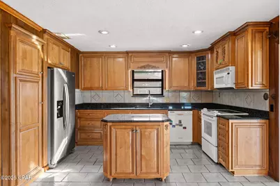 8009 High Point Road, Panama City, FL 32404 - Photo 11