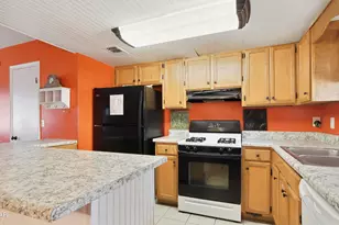 141 W Leslie Ln, Panama City Beach, FL 32407 - Photo 9