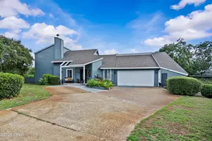 629 Amberjack Dr, Panama City Beach, FL 32408 - Photo 1