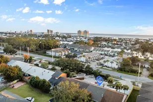 8520 N Lagoon Dr, Panama City, FL 32408 - Photo 25