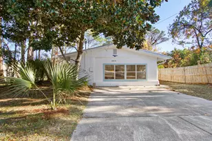 3915 Wasp St, Panama City, FL 32408 - Photo 13