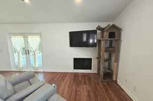 2511 Commander Rd, Southport, FL 32409 - Photo 13