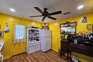 2511 Commander Rd, Southport, FL 32409 - Photo 7