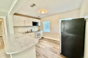 1305 Flower Dr, Panama City, FL 32401 - Photo 9