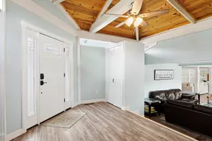 2540 Montyna Ln, Alford, FL 32420 - Photo 5