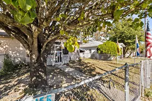 3704 Burnham Way, Panama City, FL 32405 - Photo 3