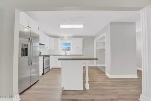 1851 Airport Cir, Panama City, FL 32405 - Photo 11