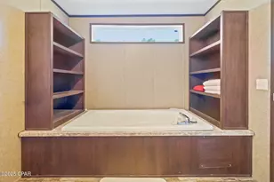 2582 Schmidt Ln, Chipley, FL 32428 - Photo 15