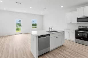 320 Chateau Ln, Port Saint Joe, FL 32456 - Photo 7