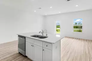 332 Chateau Ln, Port Saint Joe, FL 32456 - Photo 9