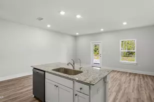 332 Chateau Ln, Port Saint Joe, FL 32456 - Photo 13