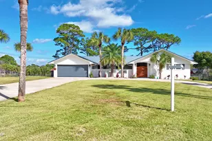 263 Lullwater Dr, Panama City Beach, FL 32413 - Photo 5