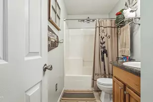 11086 NW Faircloth Rd, Bristol, FL 32321 - Photo 13