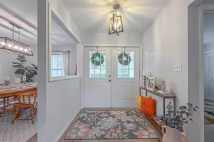 5091 Lake Bluff Cir, Marianna, FL 32446 - Photo 5