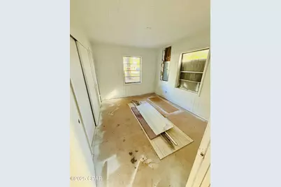 101 W Live Oak Avenue, Defuniak Springs, FL 32435 - Photo 13