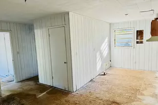 101 W Live Oak Ave, Defuniak Springs, FL 32435 - Photo 9