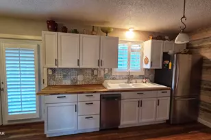 1556 Cherry St, Ponce de Leon, FL 32455 - Photo 13